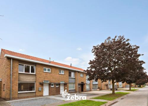 Gezellige rijwoning met 3 slaapkamers en extra mogelijkheden te Roeselare!