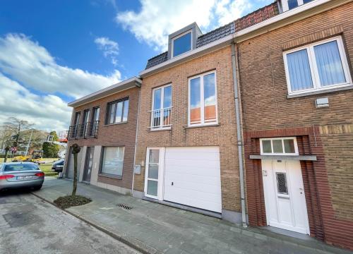 Instapklare woning met 2 slaapkamers op centrale ligging te Tielt!